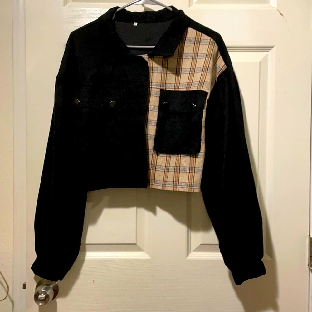 Brand-SHEIN Size-M, cute crop top jacket.